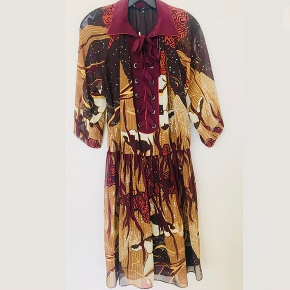 GUCCI Fantasy Print Georgette Lace-up Silk Dress - Picture 4 of 8